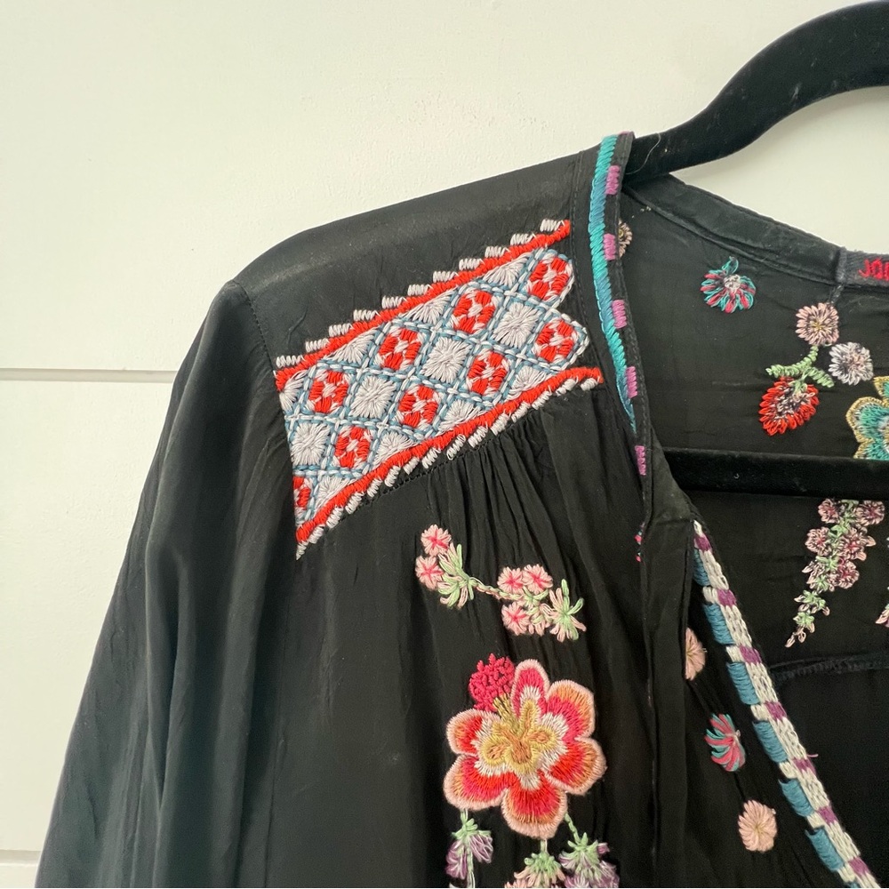 Johnny Was Alaura Black Embroidered Tunic Blouse - Picture 6 of 11